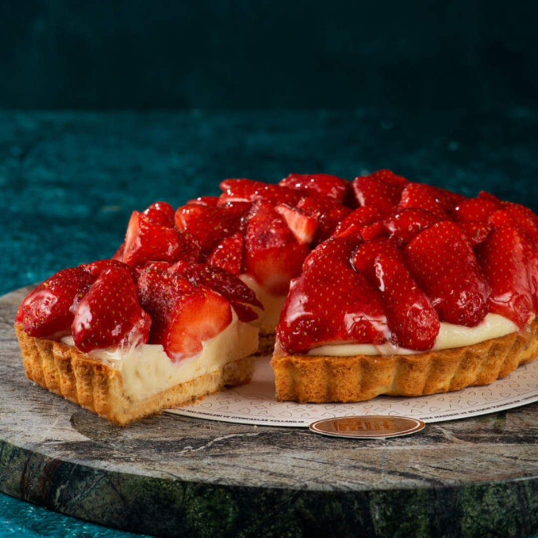 Çilekli Tart