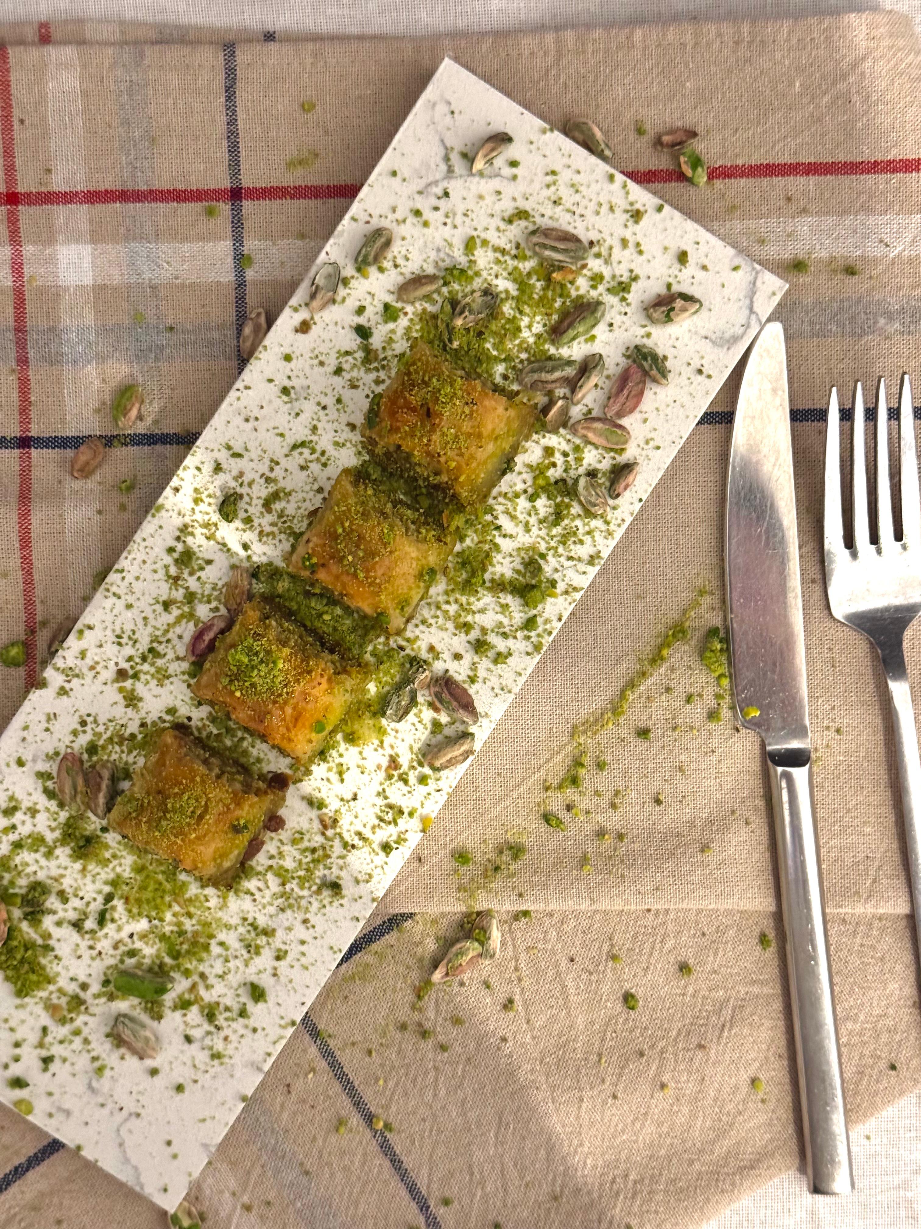 Fıstıklı Özel