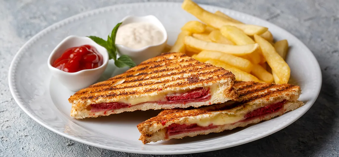 Öğrenci menü karışık tost